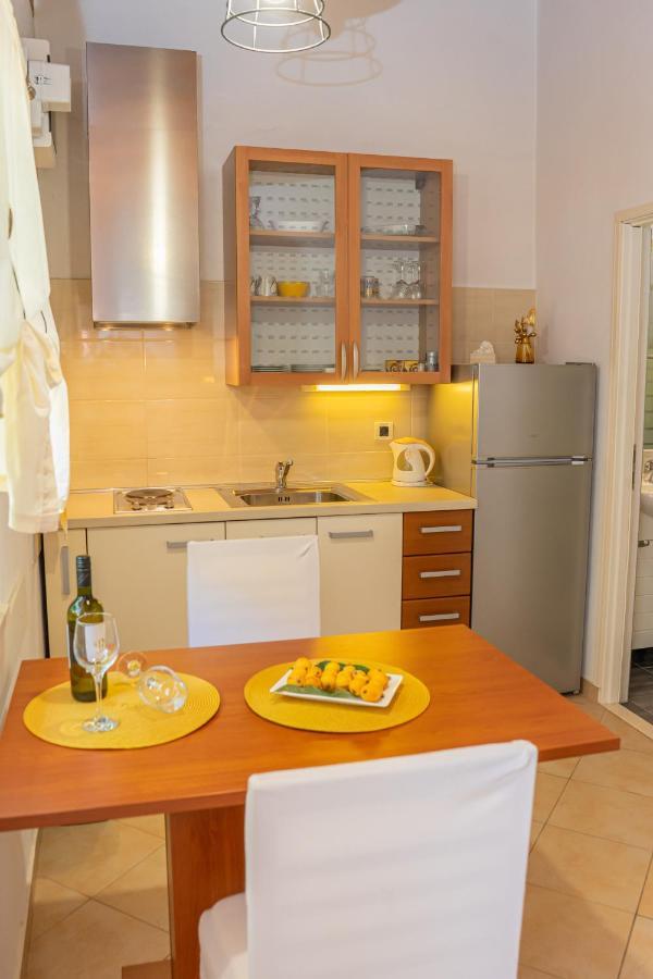 Eleonora Apartments Zadar Ngoại thất bức ảnh