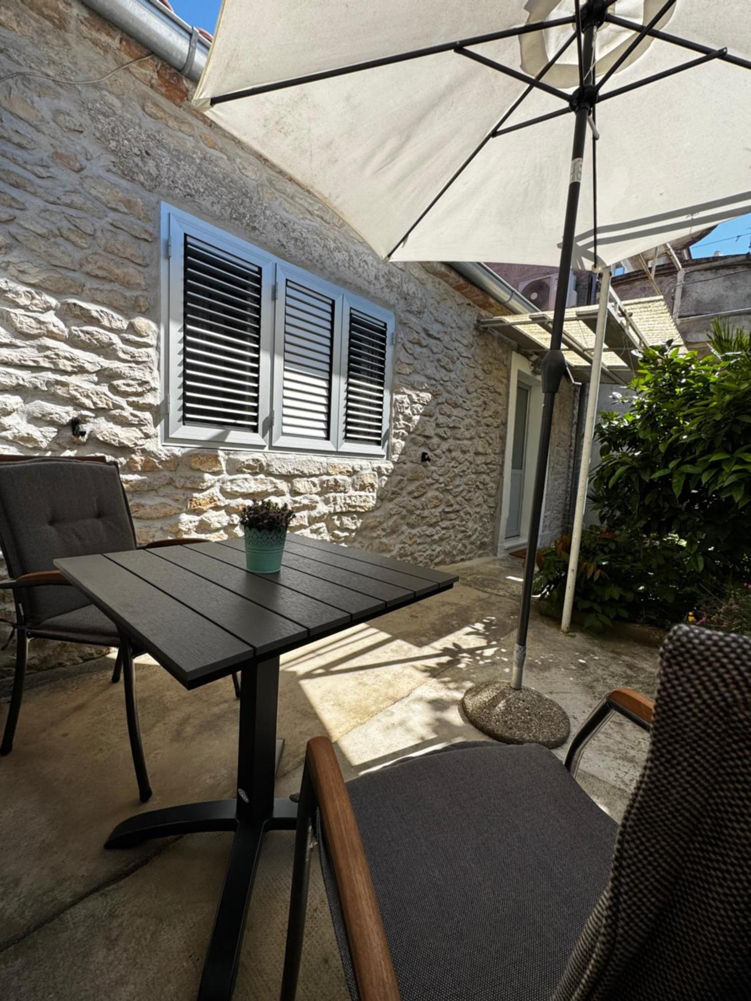 Eleonora Apartments Zadar Ngoại thất bức ảnh