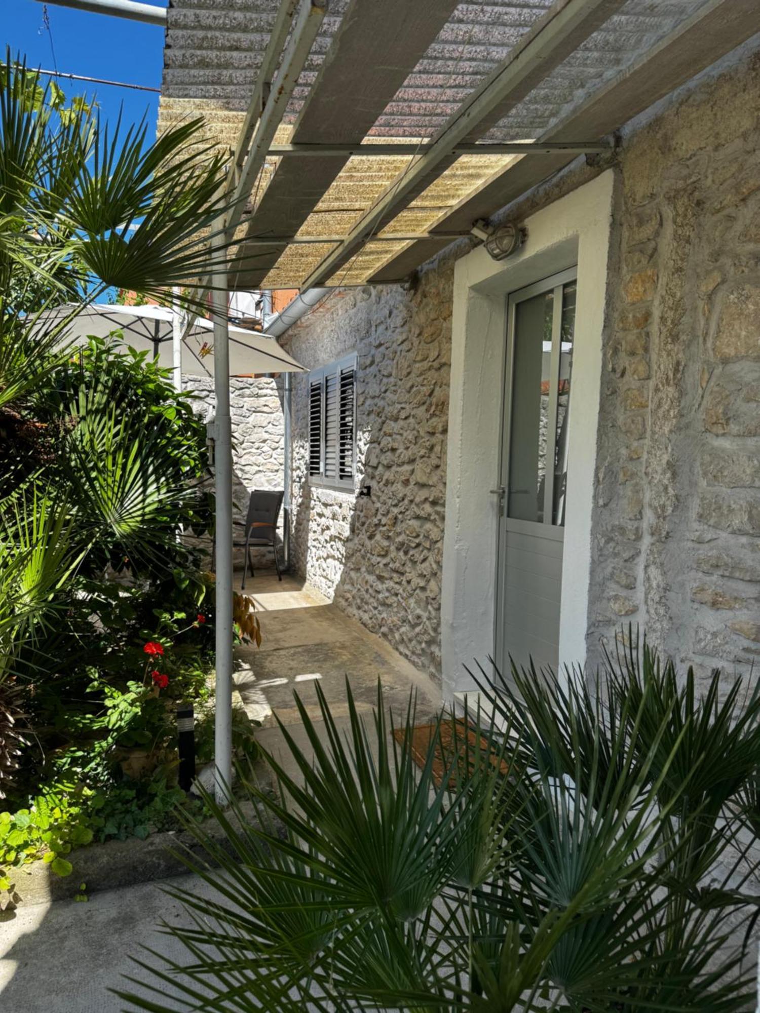 Eleonora Apartments Zadar Ngoại thất bức ảnh